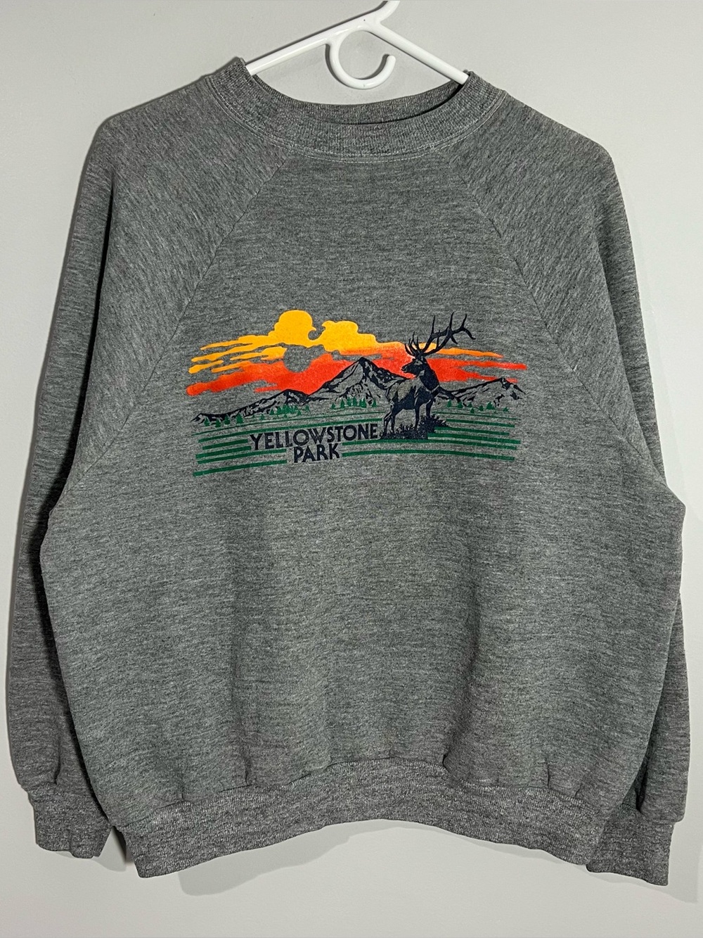 Vintage 80s Sportswear Yellowstone Park Gray Pullover Sweatshirt Adult Large